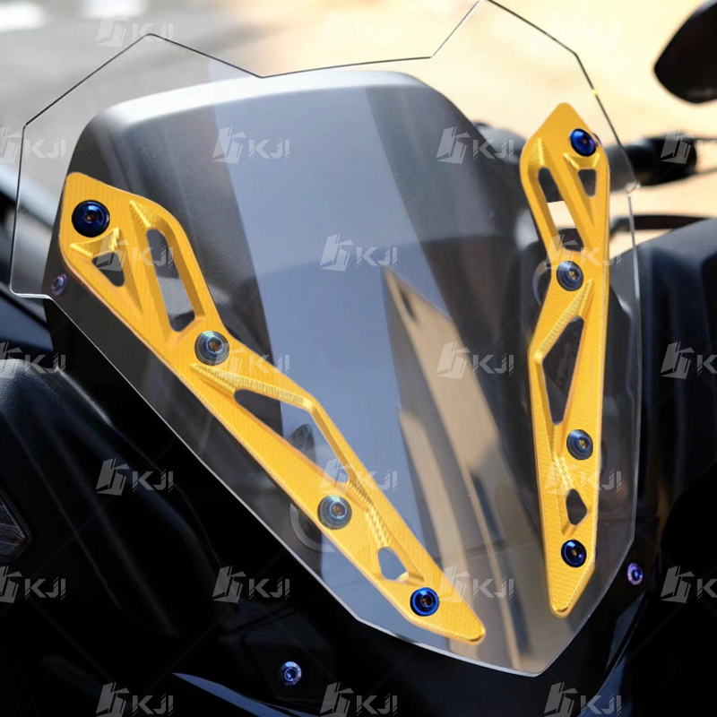 ヤマハ XMAX 300/250/125/TECH MAX  - Tech Max Accessories のレビューと価格